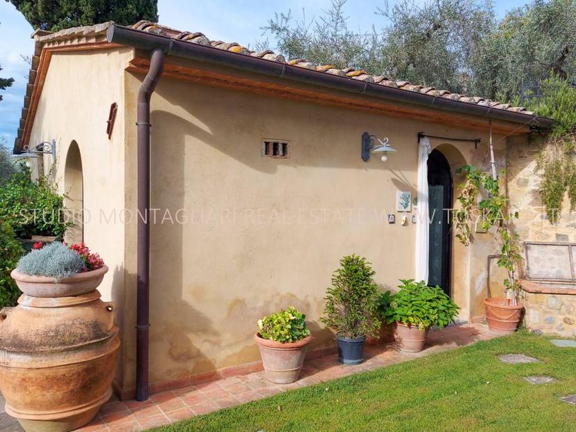 Villa unifamiliare piazza Giacomo Matteotti 23, Tavarnelle, Barberino Tavarnelle