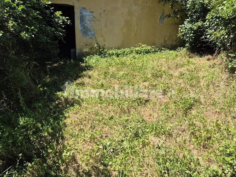 Rustico, da ristrutturare, 270 m², Borgo San Lorenzo