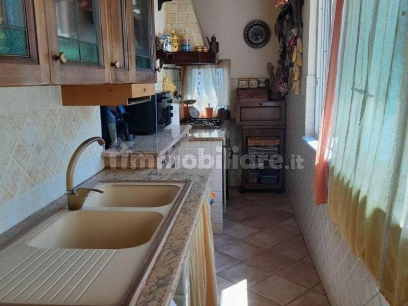 Trilocale ottimo stato, Centro, Meta