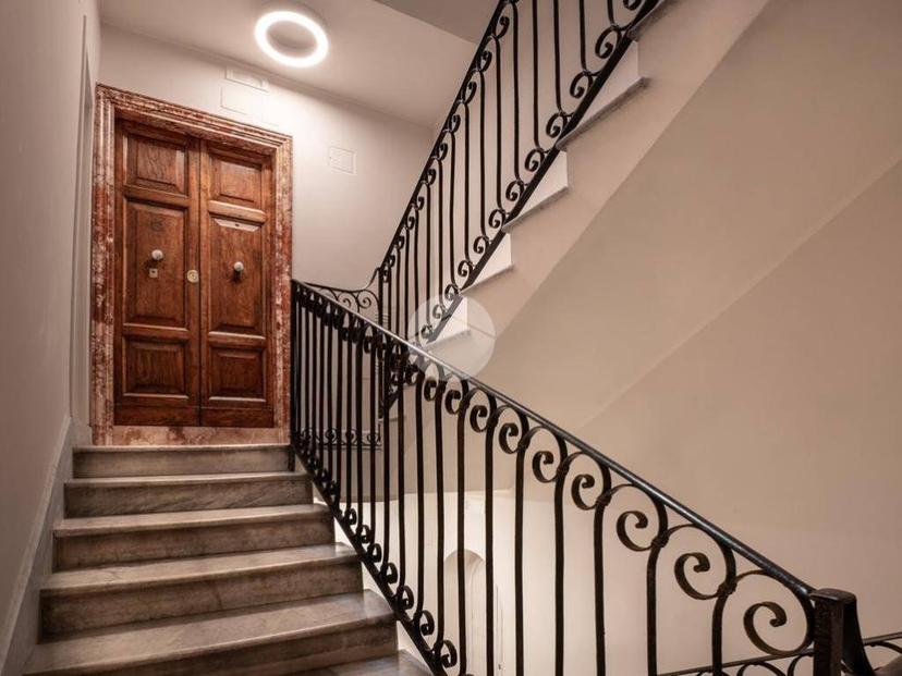 Trilocale ottimo stato, primo piano, Monti, Roma