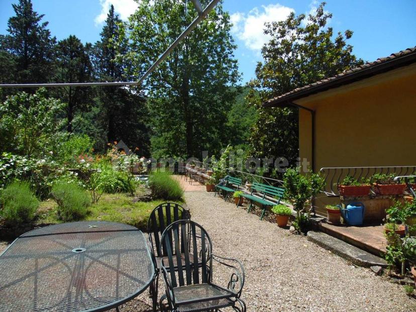 Villa unifamiliare via Villa Zingale, Londa