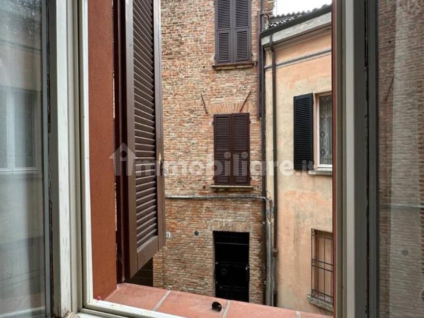 Quadrilocale via del Carbone 12A, Centro Storico, Ferrara — foto 13 di 16