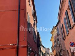 Quadrilocale via del Carbone 12A, Centro Storico, Ferrara