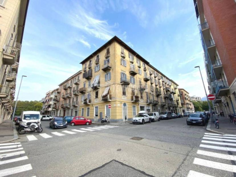 Bilocale via Oropa 55, Vanchiglietta, Torino