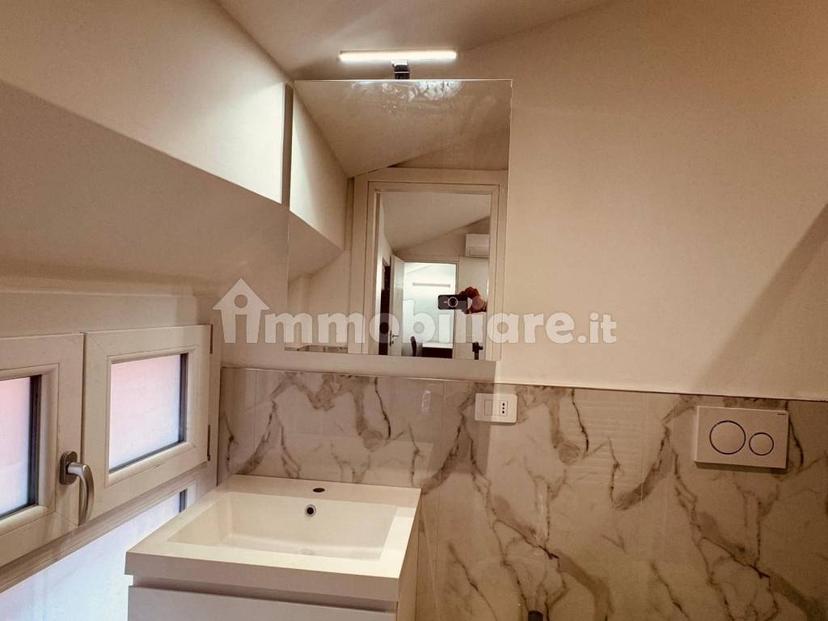 Mansarda ottimo stato, 35 m², Centro Storico, Modena — foto 9 di 18