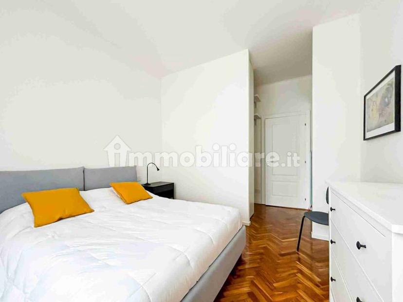 Trilocale via Clefi 6, Frua, Milano
