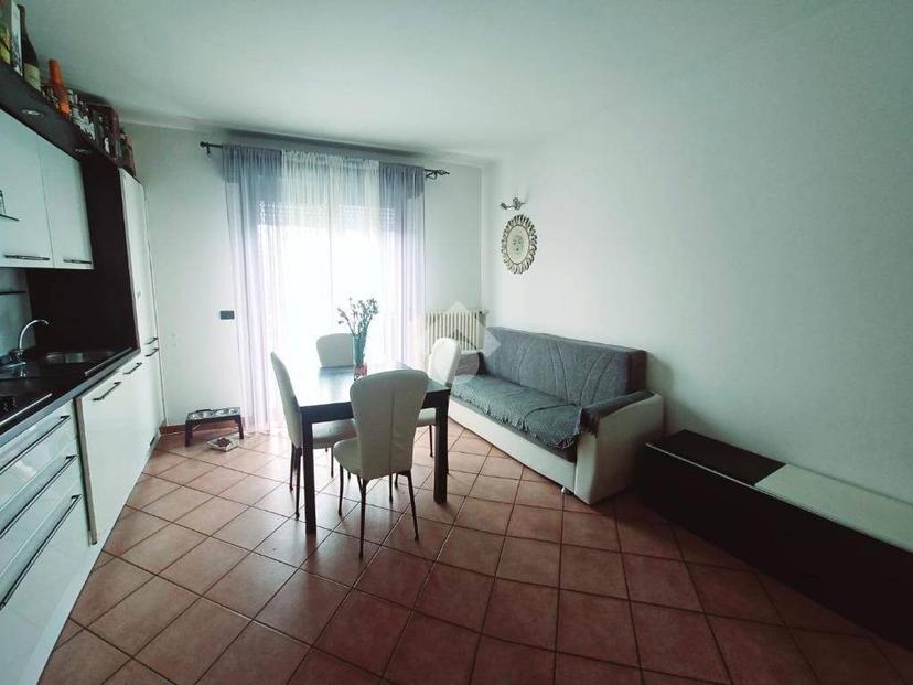 Trilocale buono stato, terzo piano, Bellaria-Igea Marina — foto 10 di 11