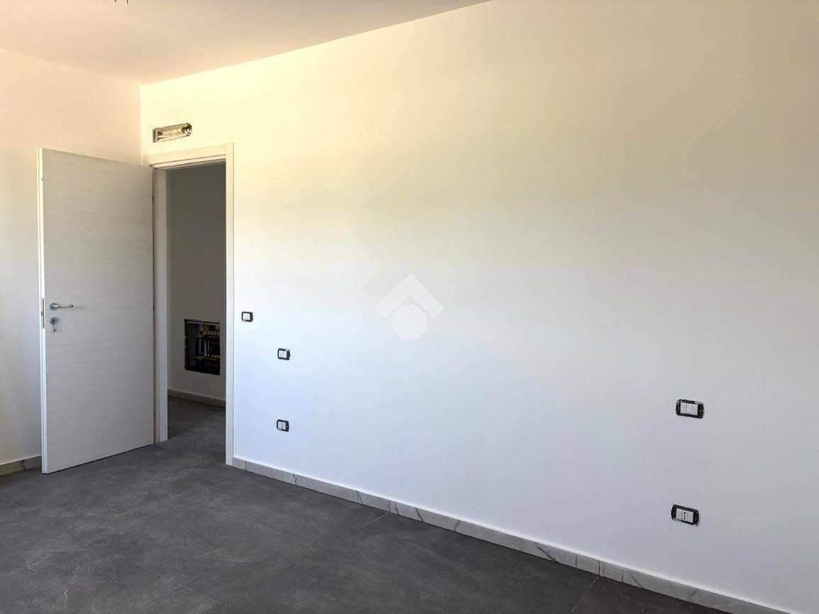 Trilocale via Gorizia 18, Centro, Ossona