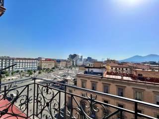 Trilocale piazza Giuseppe Garibaldi 3, Mercato, Napoli