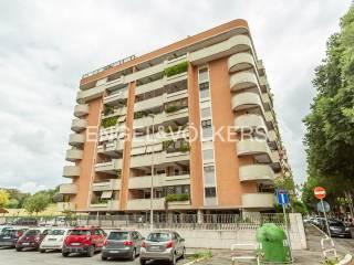 Trilocale viale Città d'Europa, Torrino, Roma