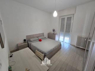 Stanza singola via Adige 9, Bra — foto 3 di 15
