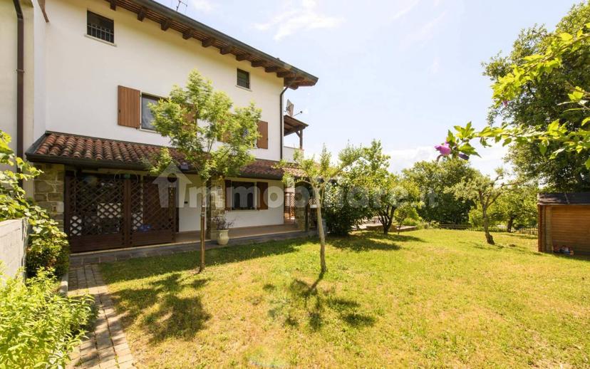 Villa unifamiliare Localita' Gradisciutta, San Floriano del Collio — foto 4 di 21