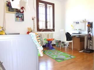 Appartamento buono stato, primo piano, Toscanella, Dozza