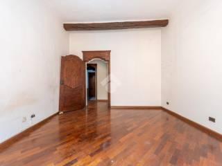 Appartamento via palazzo di città 35, Centro, Saluzzo — foto 3 di 21