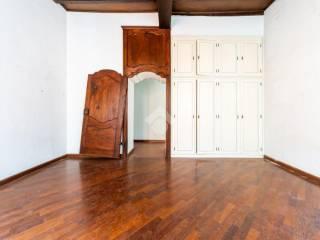 Appartamento via palazzo di città 35, Centro, Saluzzo — foto 13 di 21