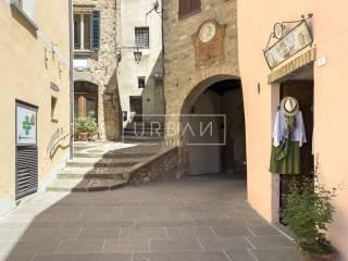Appartamento piazza Braccio Fortebraccio, Centro, Montone — foto 17 di 19