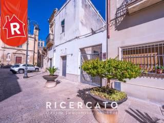 Bilocale piazza San Lorenzo 31, Centro, Lizzanello — foto 15 di 28