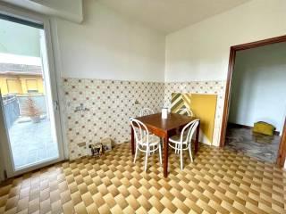 Trilocale via indipendenza 12, Buguggiate — foto 15 di 45