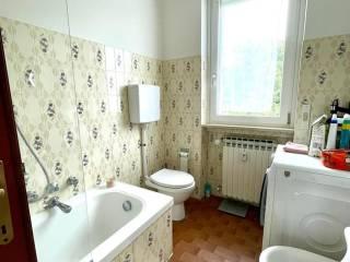 Trilocale via indipendenza 12, Buguggiate — foto 2 di 45