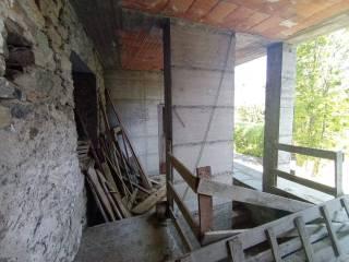 Appartamento da ristrutturare, su più livelli, Gignod — foto 14 di 35
