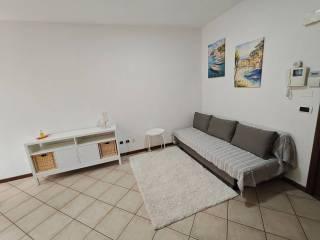 Bilocale via Francesco Morosini 28, Porto, Pesaro