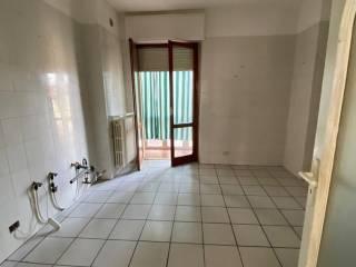 Quadrilocale viale Vittoria, 49, Asti — foto 9 di 17