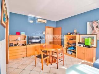 Bilocale buono stato, primo piano, Romentino — foto 21 di 24