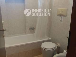 Bilocale via Molaria 7, Pieve Vecchia, Villaggio Sanghen, Manerba del Garda — foto 2 di 13