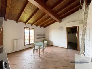 Bilocale buono stato, primo piano, Villa Pedergnano, Erbusco — foto 5 di 17