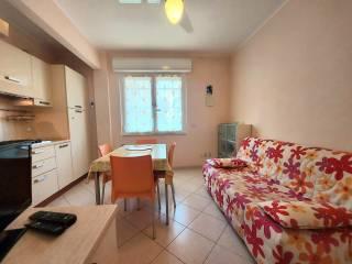 Bilocale via della Cornice 18, Centro, Pietra Ligure — foto 3 di 18
