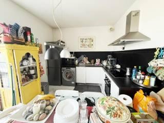 Attico via Marco Biagi 10, Gerenzano — foto 4 di 28