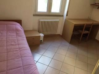 Stanza in affitto in appartamento Cadore, 16, Ancona — foto 5 di 9