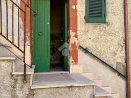 Trilocale via del Grottone 174, Vasanello