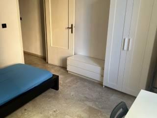Stanza singola via Fieschi 10, Genova — foto 6 di 9