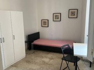 Stanza singola via Fieschi 10, Genova — foto 3 di 9