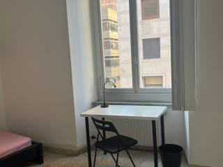 Stanza singola via Fieschi 10, Genova — foto 7 di 9
