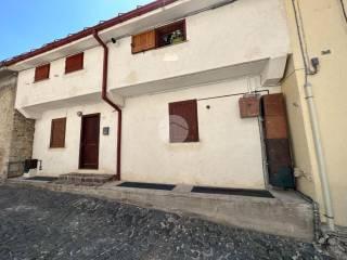 Bilocale via Della Canala, Centro, Rocca di Cambio — foto 18 di 20