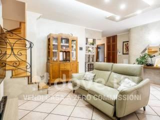 Trilocale via Carlo Levi 53, Venosa — foto 3 di 34