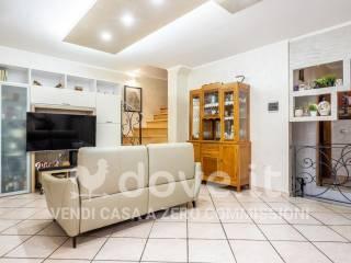 Trilocale via Carlo Levi 53, Venosa — foto 9 di 34