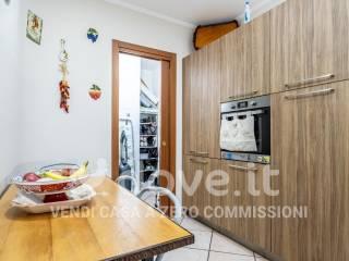 Trilocale via Carlo Levi 53, Venosa — foto 8 di 34