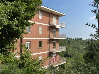 Trilocale via Salvo D'Acquisto 27, Centro, Cocconato — foto 8 di 18