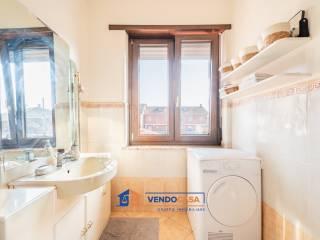 Appartamento via dei Gelsi 1, Cinzano, Santa Vittoria d'Alba — foto 12 di 44