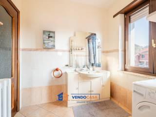 Appartamento via dei Gelsi 1, Cinzano, Santa Vittoria d'Alba — foto 22 di 44