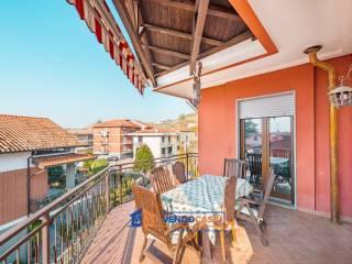 Appartamento via dei Gelsi 1, Cinzano, Santa Vittoria d'Alba — foto 25 di 44