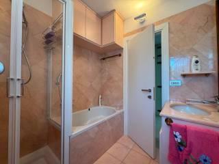 Quadrilocale via Monte Reit 9, Centro, Bormio — foto 2 di 55