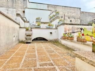 Terratetto unifamiliare via San Vito 75, Lequile — foto 2 di 16