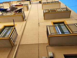 Stanza in affitto in appartamento vicolo Riccione 5, Caltanissetta — foto 2 di 14