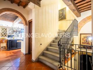 Casale via Fernando Bicchi, Centro, Carmignano — foto 10 di 65