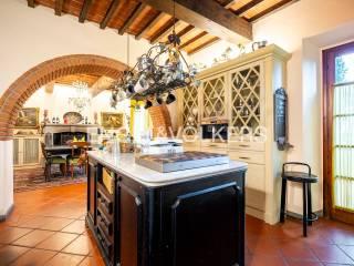 Casale via Fernando Bicchi, Centro, Carmignano — foto 55 di 65