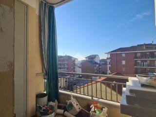 Monolocale via G. Pascoli 43, Centro, Bra — foto 3 di 16